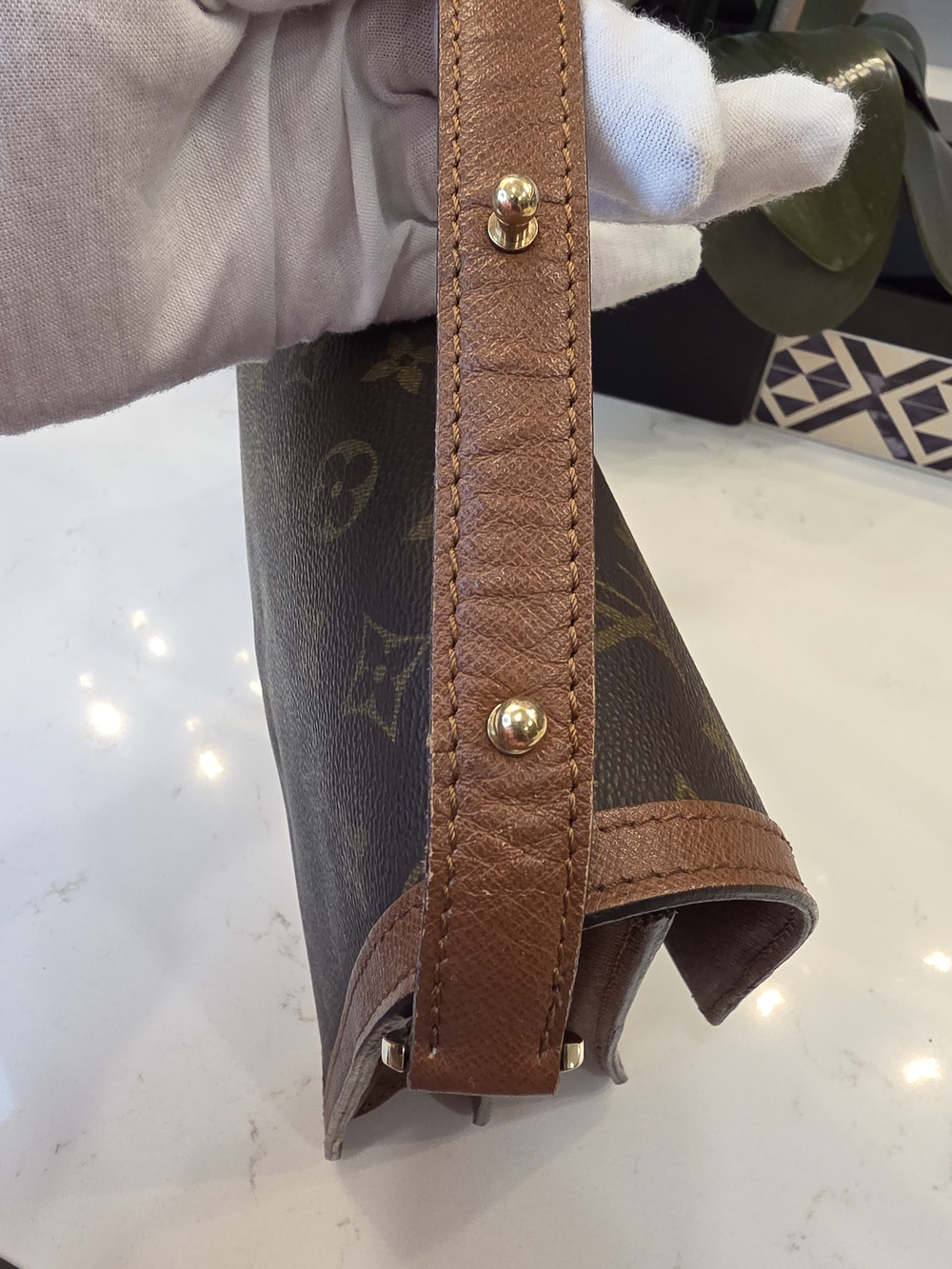 Louis Vuitton Monogram Canvas Crossbody Bag in Brown - Picture 13 of 15